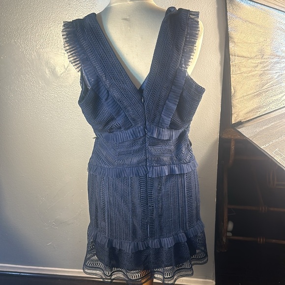 Navi blue lace dress. V cut back and front - Picture 4 of 6